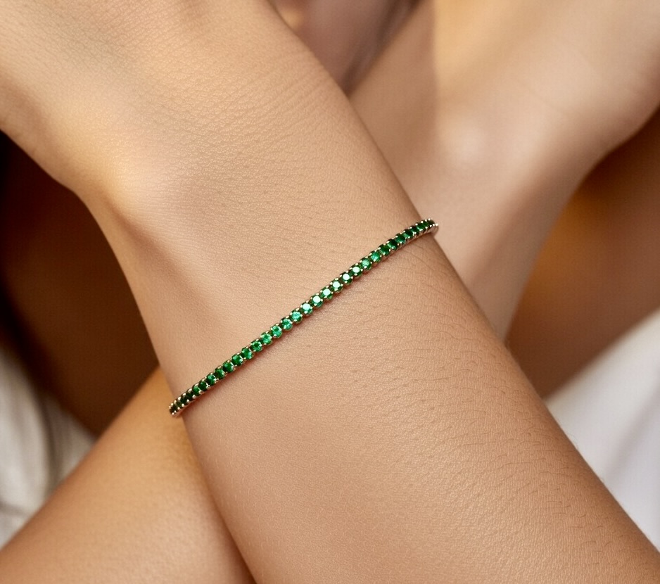 Sleek Green Gem Silver Bracelet