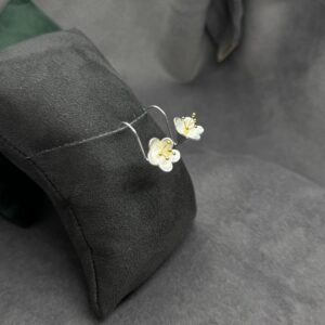 Realistic Floral Drop Earrings - Image 3