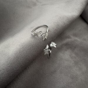 Blooming Crystal Cluster Toe Ring