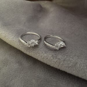 Single Stone & Pavé Toe Ring - Image 3