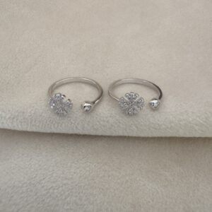 Single Stone Flower Toe Ring